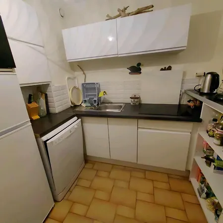 Superbe T2 Avec Jardin Et Parking, Cap D'agde - Fr-1-607-94 Apartment Agde