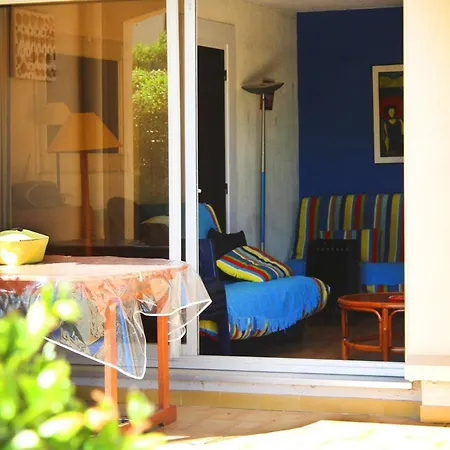 Superbe T2 Avec Piscine, Parking, Animaux Admis A 30m De La - Fr-1-607-94 Agde